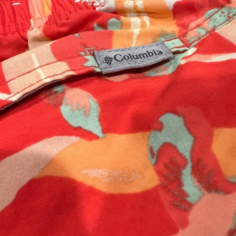 COLUMBIA Floral Shorts Size Small - Picture 5 of 5